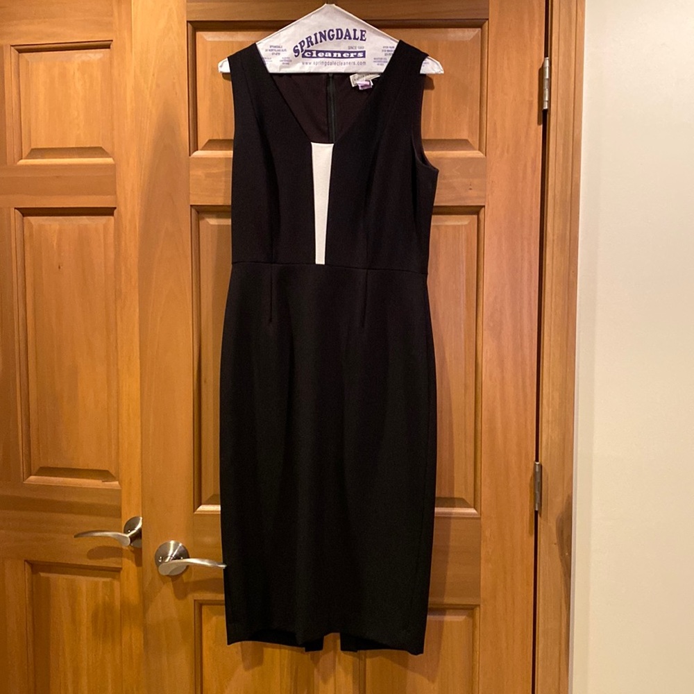 Size 8 Katherine Kelly black dress